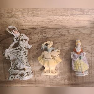 Vintage Ceramic Romantic Ladies Figurine Set 🌹